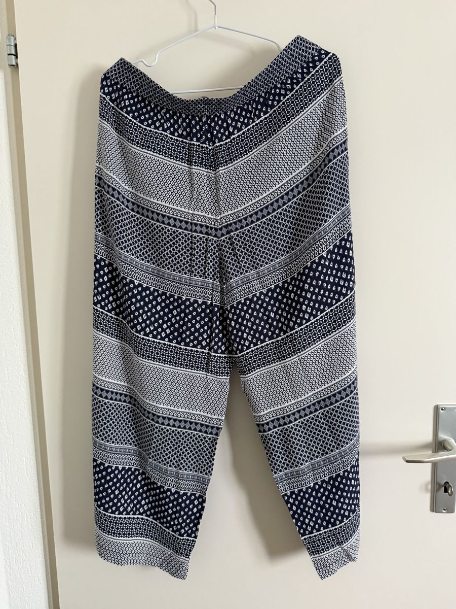 S.Oliver Pantalons: S.Oliver sommerliche Freizeithose Gr. 40/42  – D'occasion à Langnau am Albis par Schneeflocke92 4