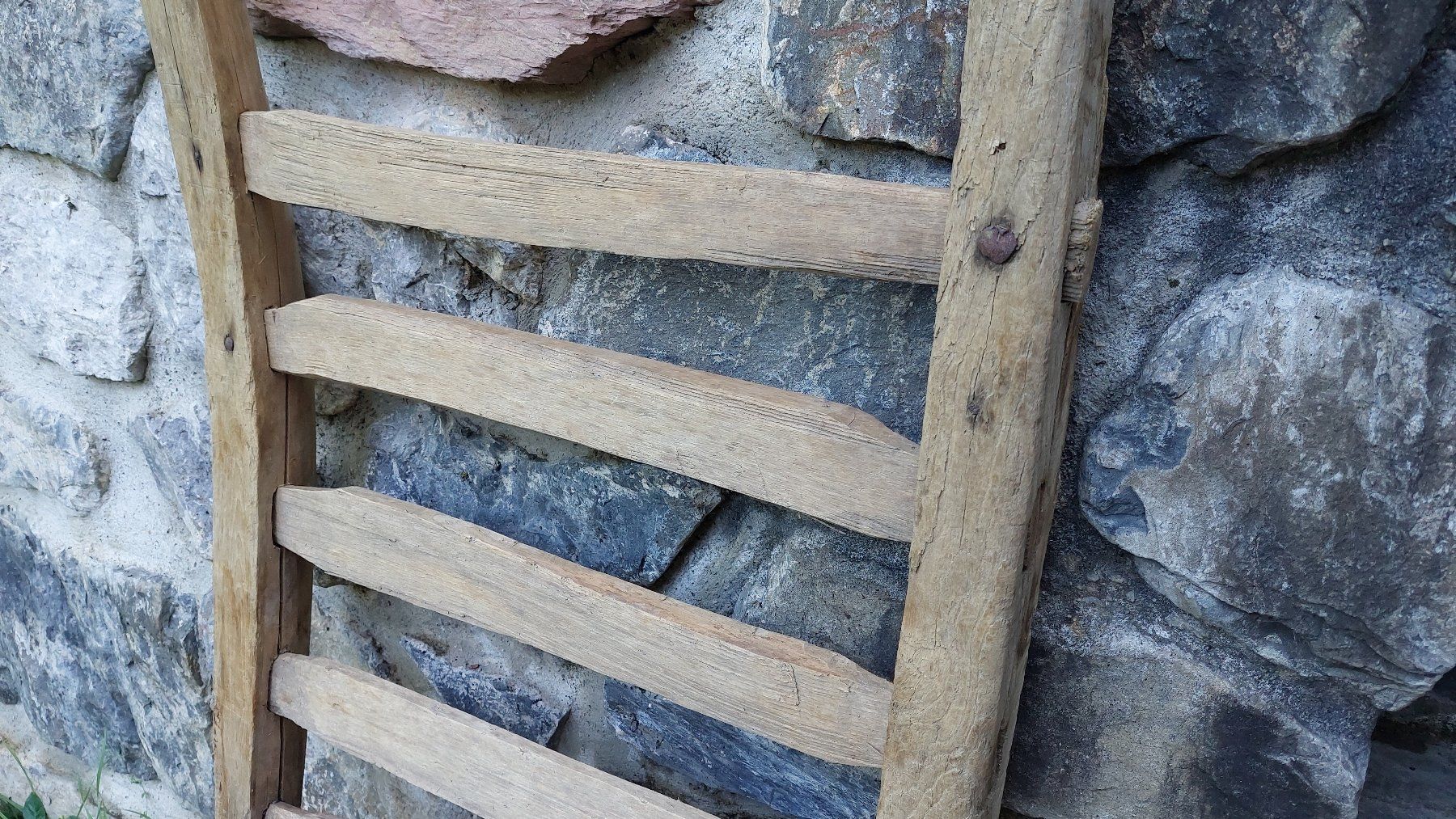 Tutti gli attrezzi: Originelle antike Steintragbahre aus Holz – Usato da Muri b. Bern venduto da Spassholz 3