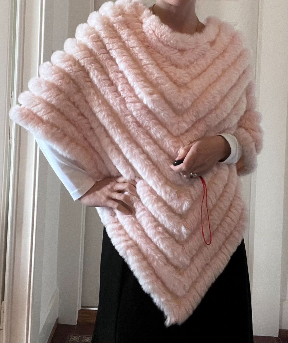 Altro in Moda donna: Poncho élégant cachemire rose pâle pour soirée – Nuovo e nell'imballaggio originale da Pully venduto da Artemisya 7