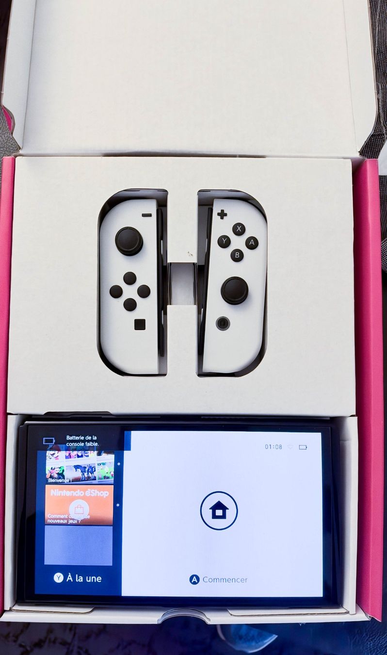 Nintendo Konsolen: Console Nintendo Switch OLED Modèle blanc Neuf – Neu (gemäss Beschreibung) aus Fribourg von SebDelCH 1