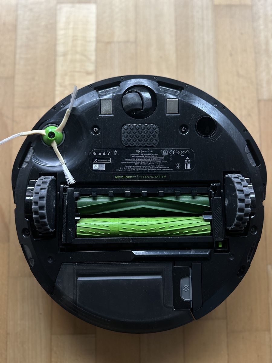 Irobot Staubsauger & Zubehör: iRobot Roomba i7 Saugroboter – Gebraucht aus Horgen von jul_pc5g 1