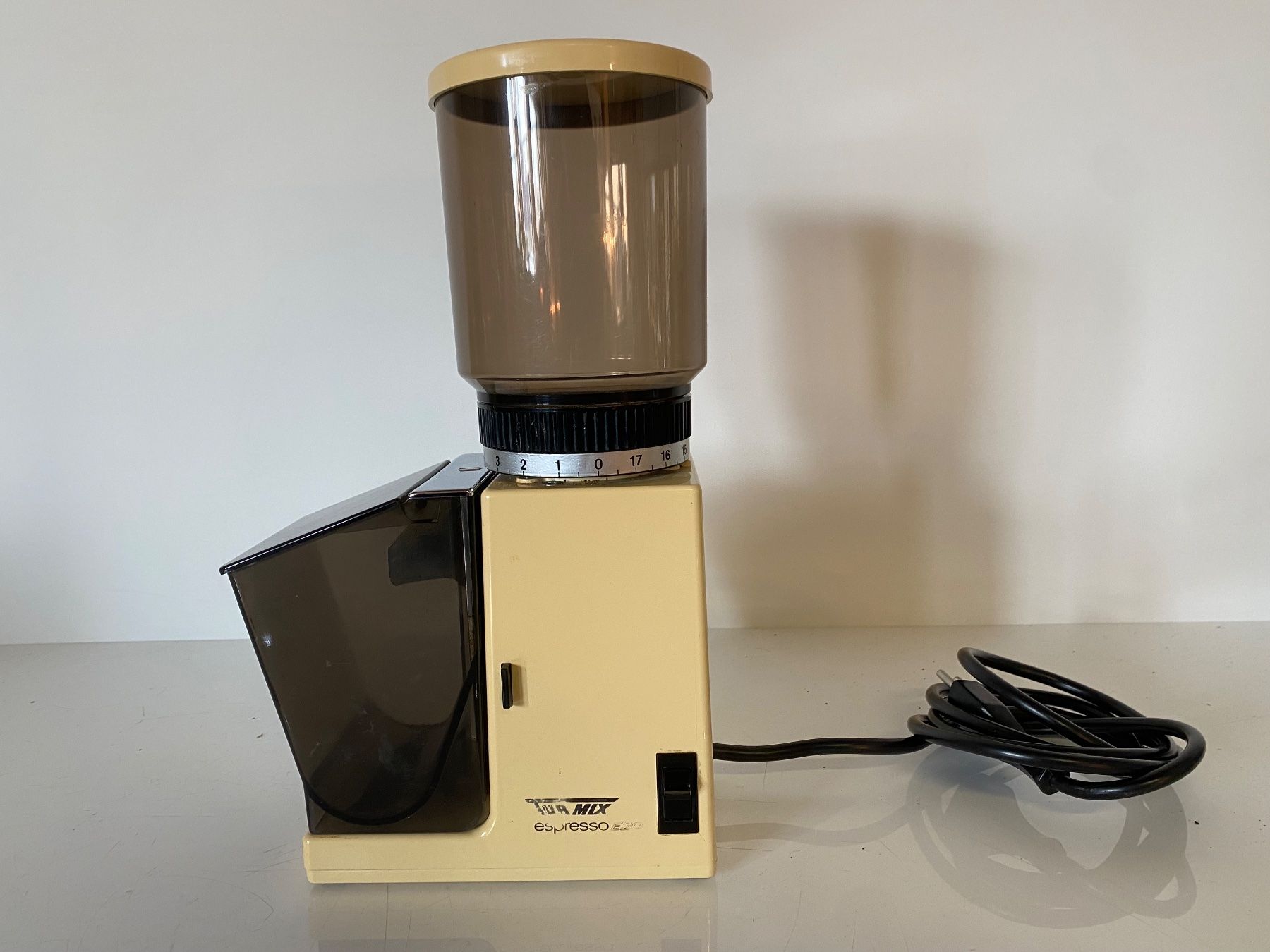 Turmix Küchengeräte: Kaffeemühle Turmix Espresso E20 – Gebraucht aus Ballwil von ClassicGallery 1