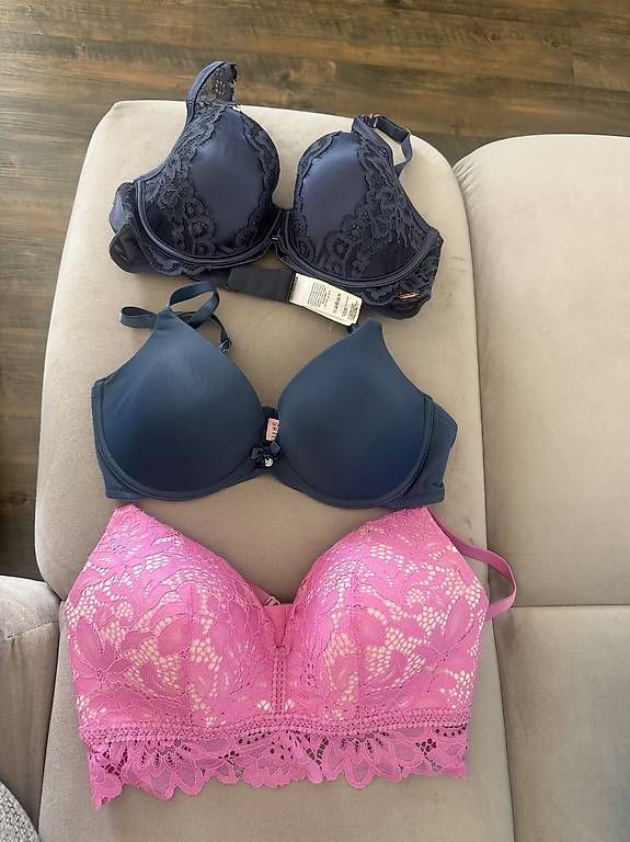 Hunkemöller Sonstige Unterwäsche: Set 3 BHS Hünkemoller 75D – Gebraucht aus Bassersdorf von les_fw2p