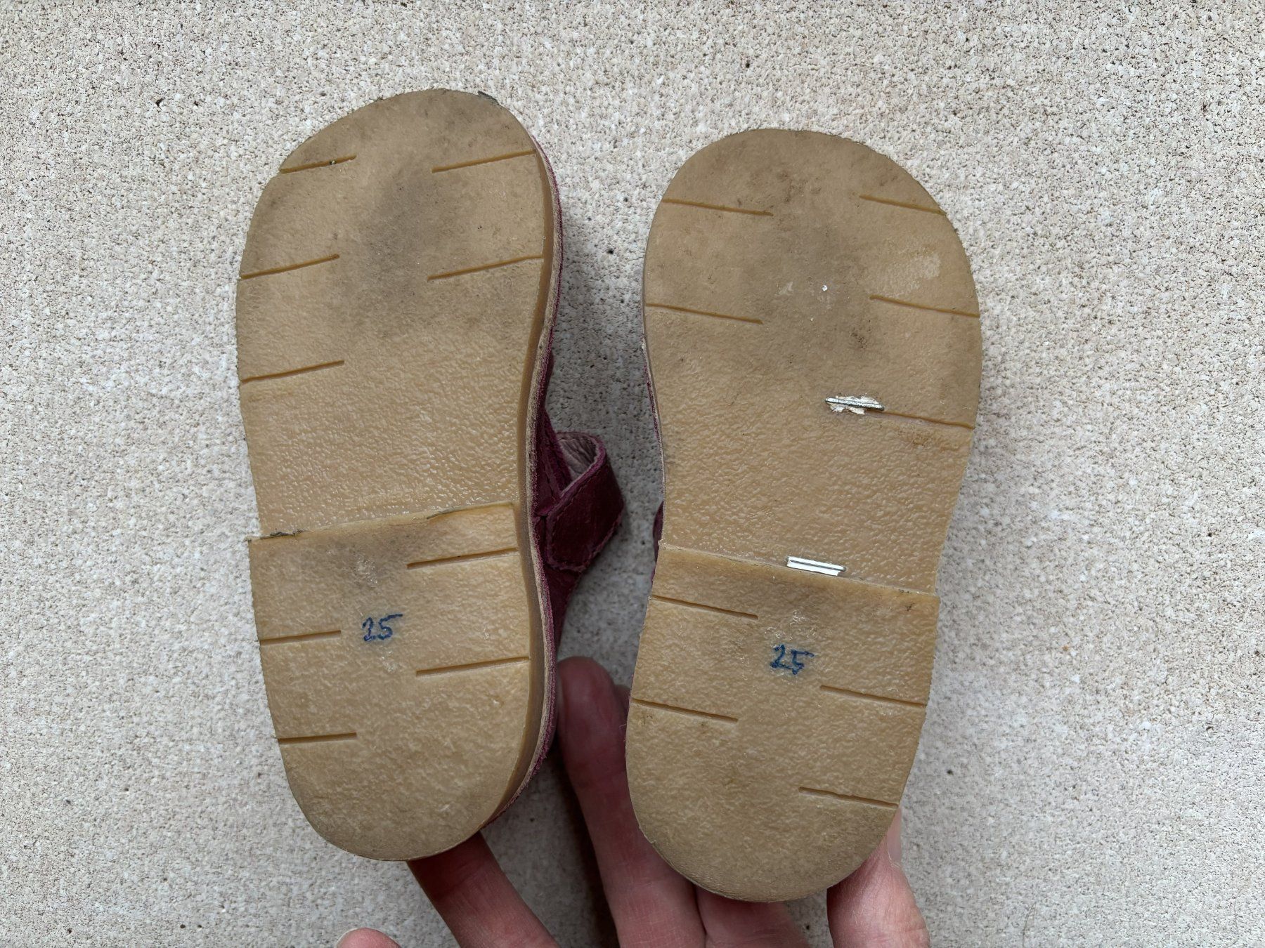 Scarpe per ragazze: Lederschuhe Ballerinas Grösse 25 – Usato da Bern venduto da Maeuchterli 1
