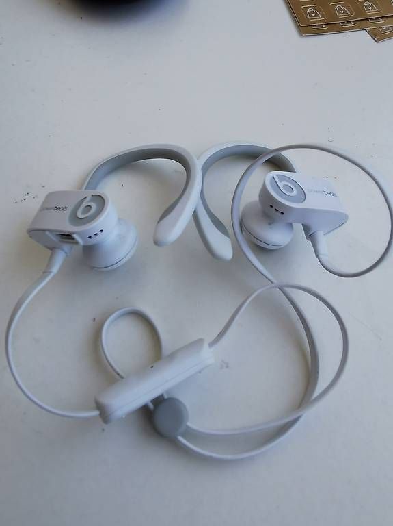 Beats Cuffie: Beats Powebeats Wireless Kopfhörer – Usato da Burgdorf venduto da dinahla