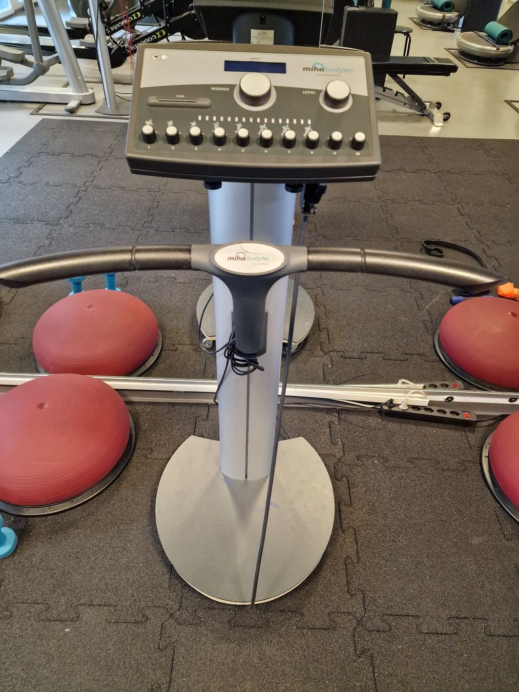 Hometrainer: Miha Bodytec EMS 1 Generation – Usato da Neuenhof venduto da Bodyfit_AG