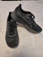 schwarze Asics Schuhe Gr. 44.5