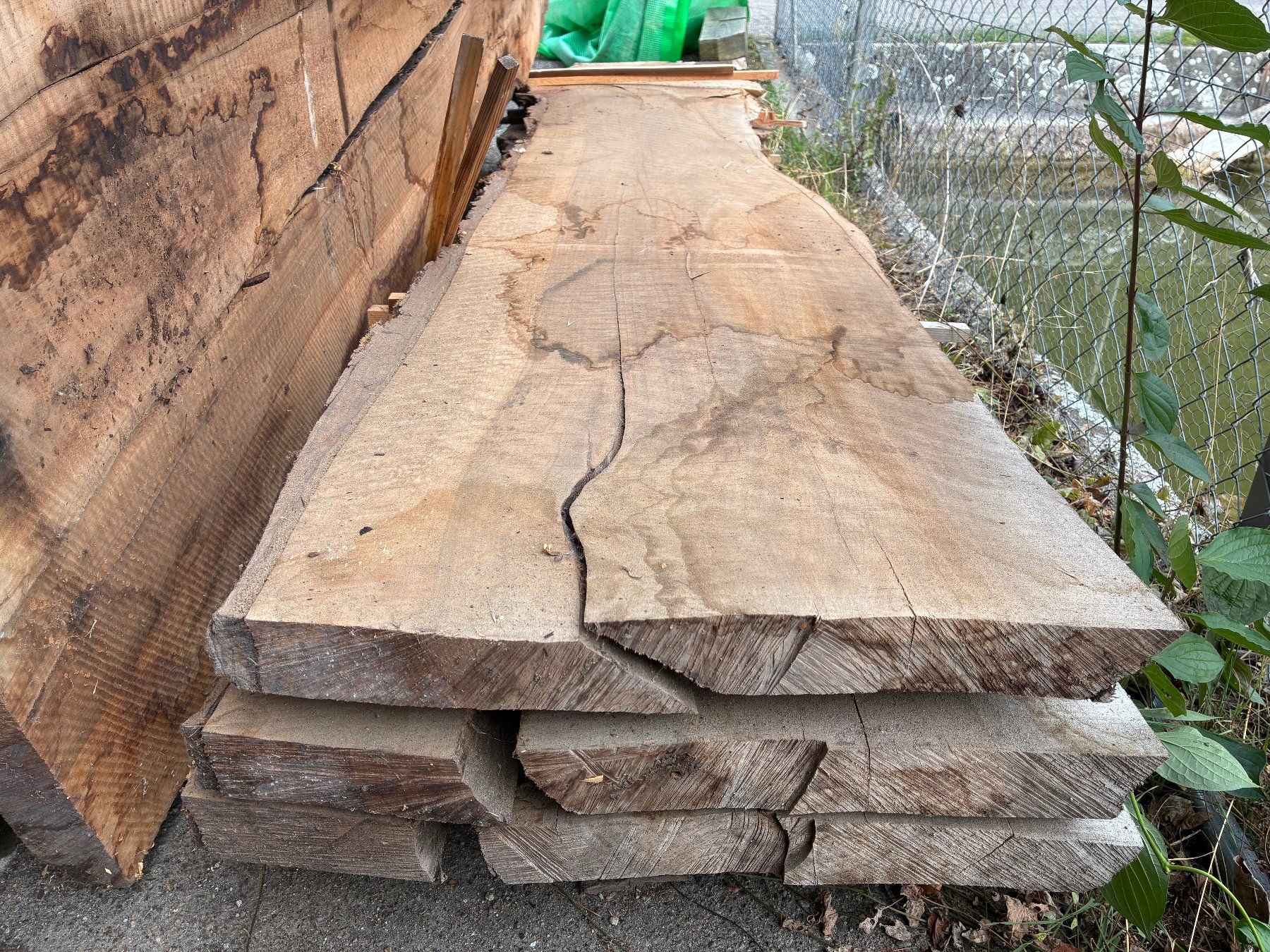 Articles en bois: 3 Nussbaumbretter 60 mm – Neuf (Voir description) à Gümligen par Roe22
