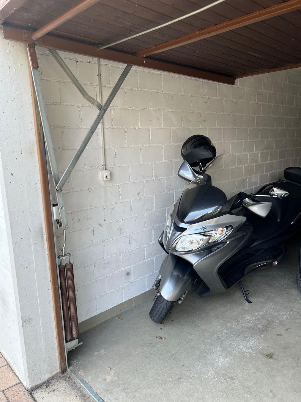 Suzuki Scooter: Suzuki Burgman 400 cc – Usato da Uzwil venduto da ant_tk52 1