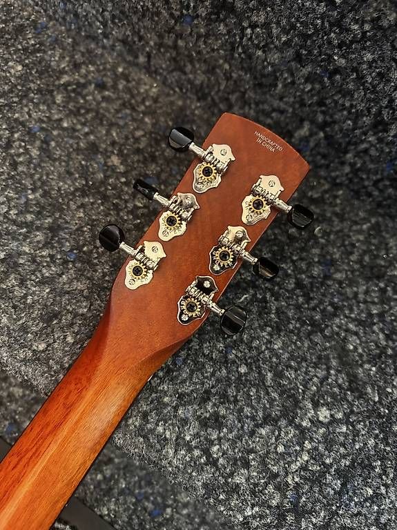 Strumenti musicali: Gretsch G9201 Honey Dipper  – Nuovo e nell'imballaggio originale da Morges venduto da GvnMusic 3