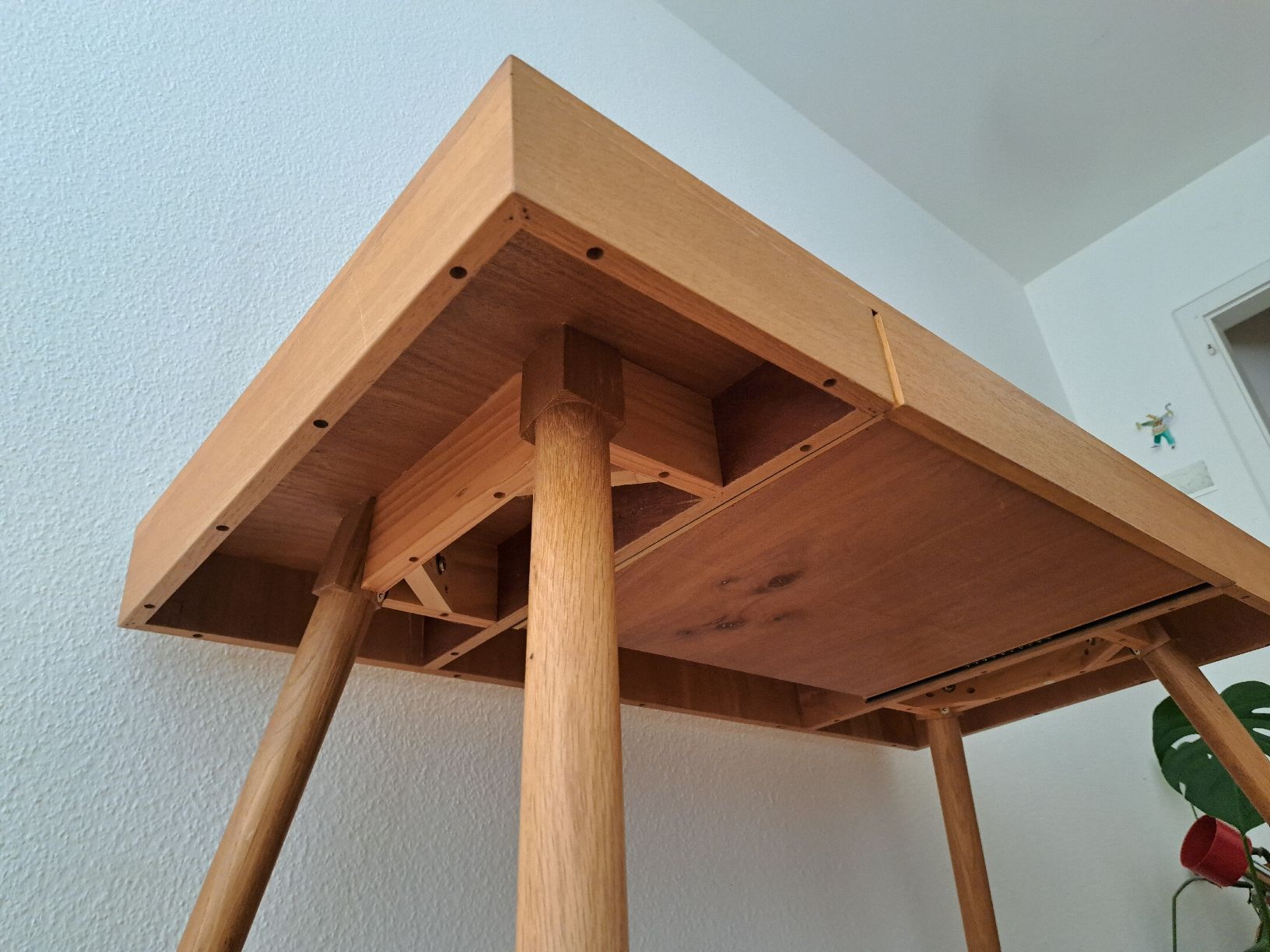 Interio Tavoli: Holztisch mit Schublade, Vintage Look Interio  – Usato da Basel venduto da LorinB 1