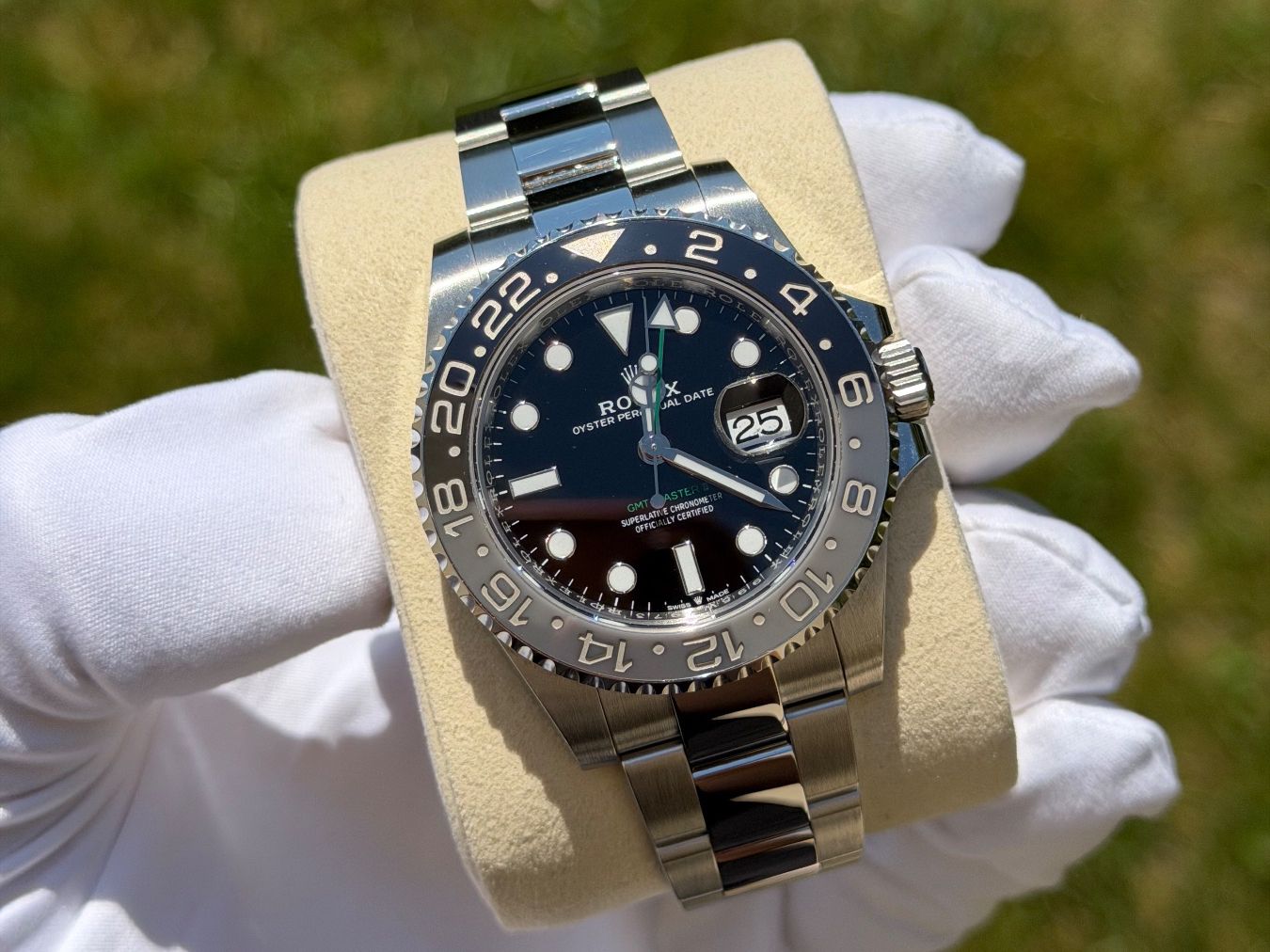 Rolex Orologi: Rolex GMT-Master 2 - Bruce Wayne - 2025 - Like New – Usato da Schindellegi venduto da SchLux