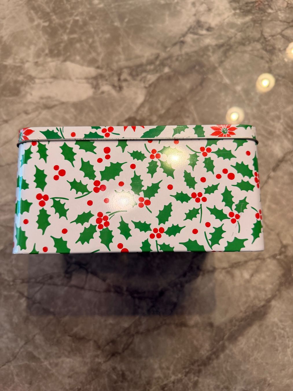Sonstige Dekorationen & Accessoires: Lush - Weihnachten Metall Box – Gebraucht aus Balgach von ren_xy57 2