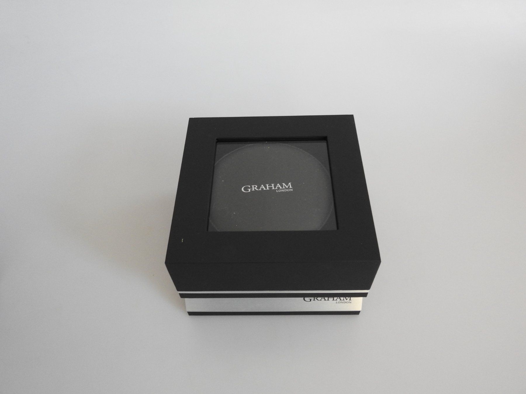 Graham Orologi: Graham Grand Silverstone Luffield GMT Limited Edition – Usato da Schaan venduto da Auring61 6