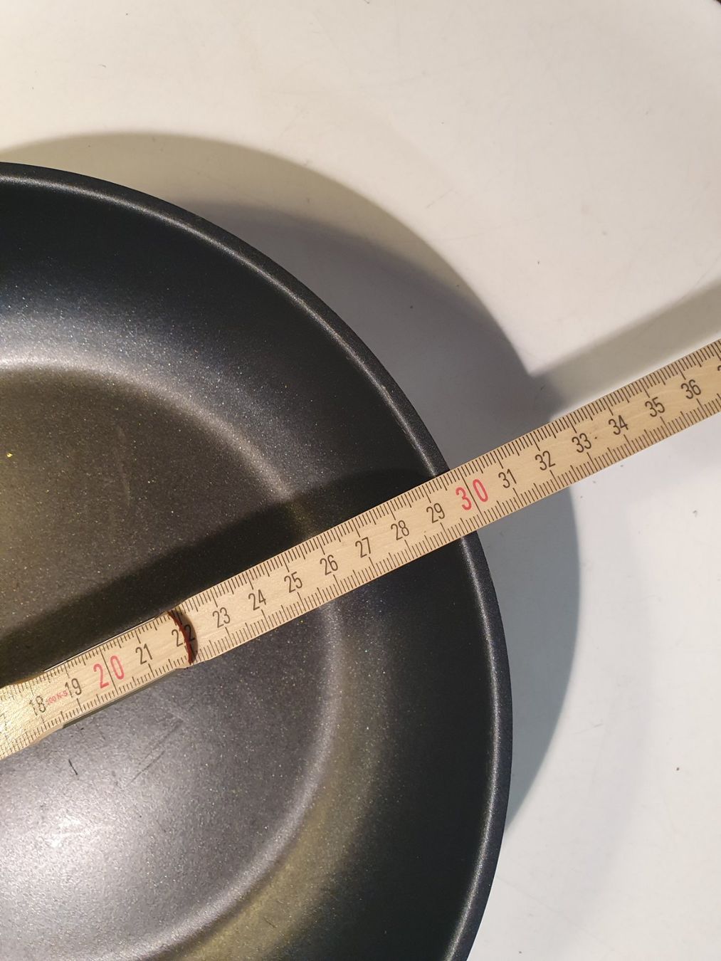 Migros Pfannen: Cucina & Casa Teflonpfanne 29 cm Durchmesser – Gebraucht aus Zürich von loosebone 1