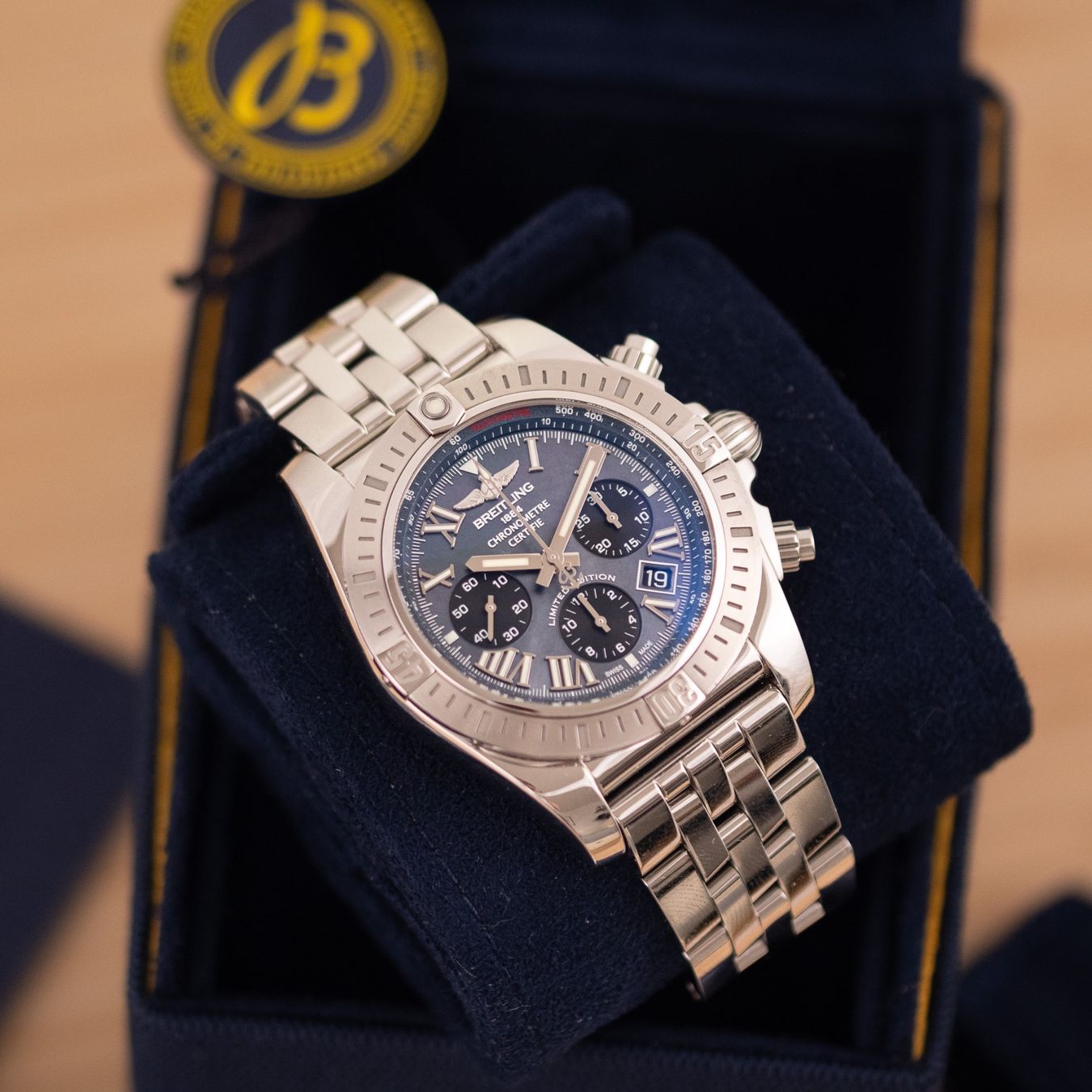 Breitling Orologi: Breitling Chronomat Blue Shell Ltd/ AB01153/ 2022 / Full Set – Usato da Luzern venduto da PrimeSwissTime 2