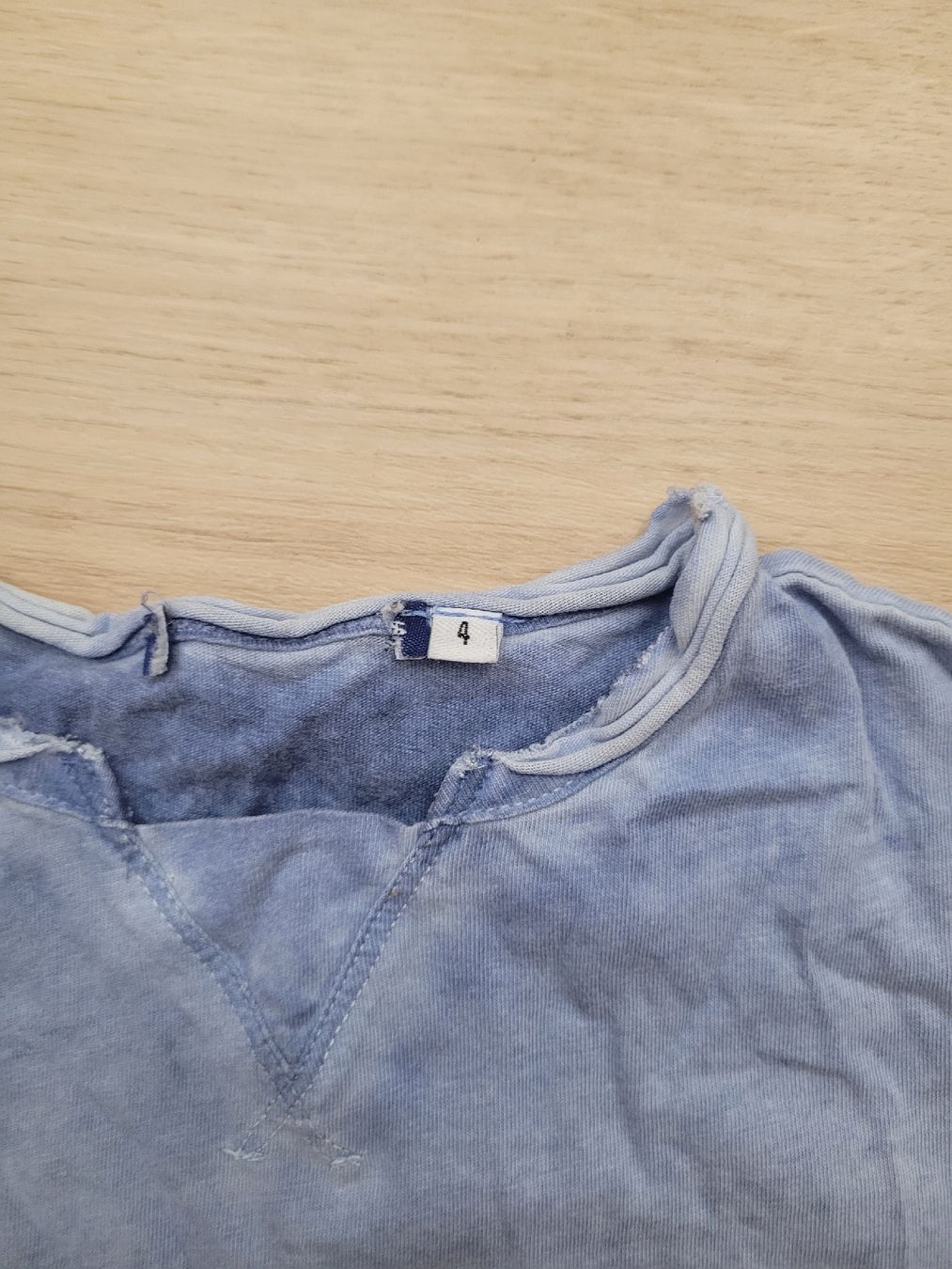 Hemden, T-Shirts & Polos: t-shirt Gr. 98/104 – Gebraucht aus Lupsingen von sta_wgg5 2