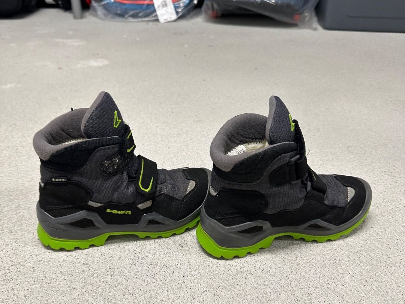 Lowa Scarpe per ragazzi: Lowa Winterschuhe, 32 – Usato da Kappel am Albis venduto da jus_mqz7