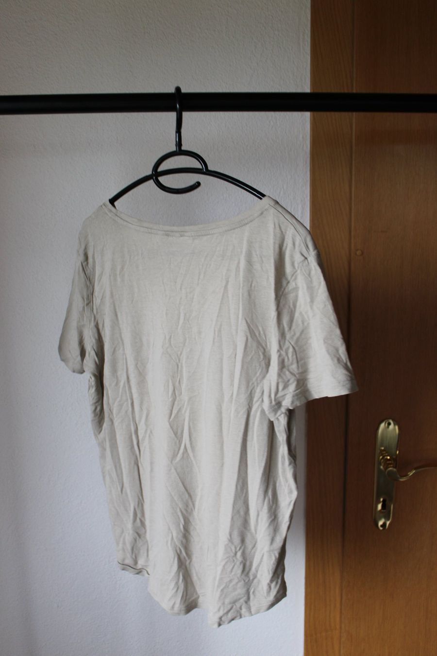 H&M T-shirts: Tshirt, leichtes grün – D'occasion à Hombrechtikon par lehnerrr 3