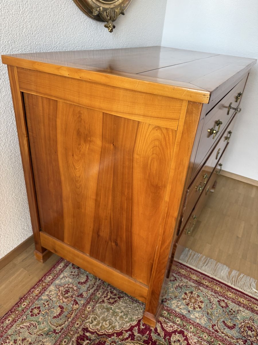 Cassettiere: Kommode antik mit 3 Schubladen Holzkommode ab 1.- – Usato da Nidau venduto da Nintschgu 3