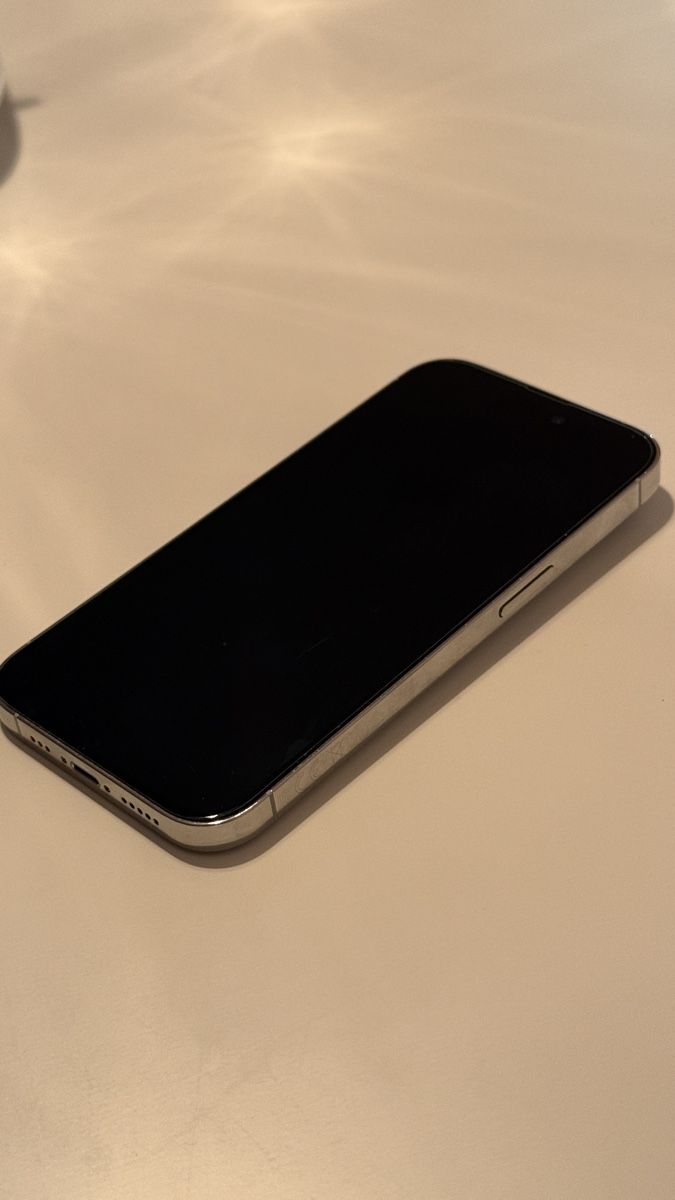Apple Handys / Smartphones: Apple iPhone 14 Pro silver (weiss) – Gebraucht aus Solothurn von Gio73 2