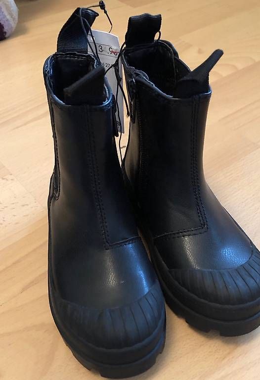 H&M Scarpe per ragazze: Kinderschuhe Gr 25 – Usato da Oberbuchsiten venduto da etr_2jg5
