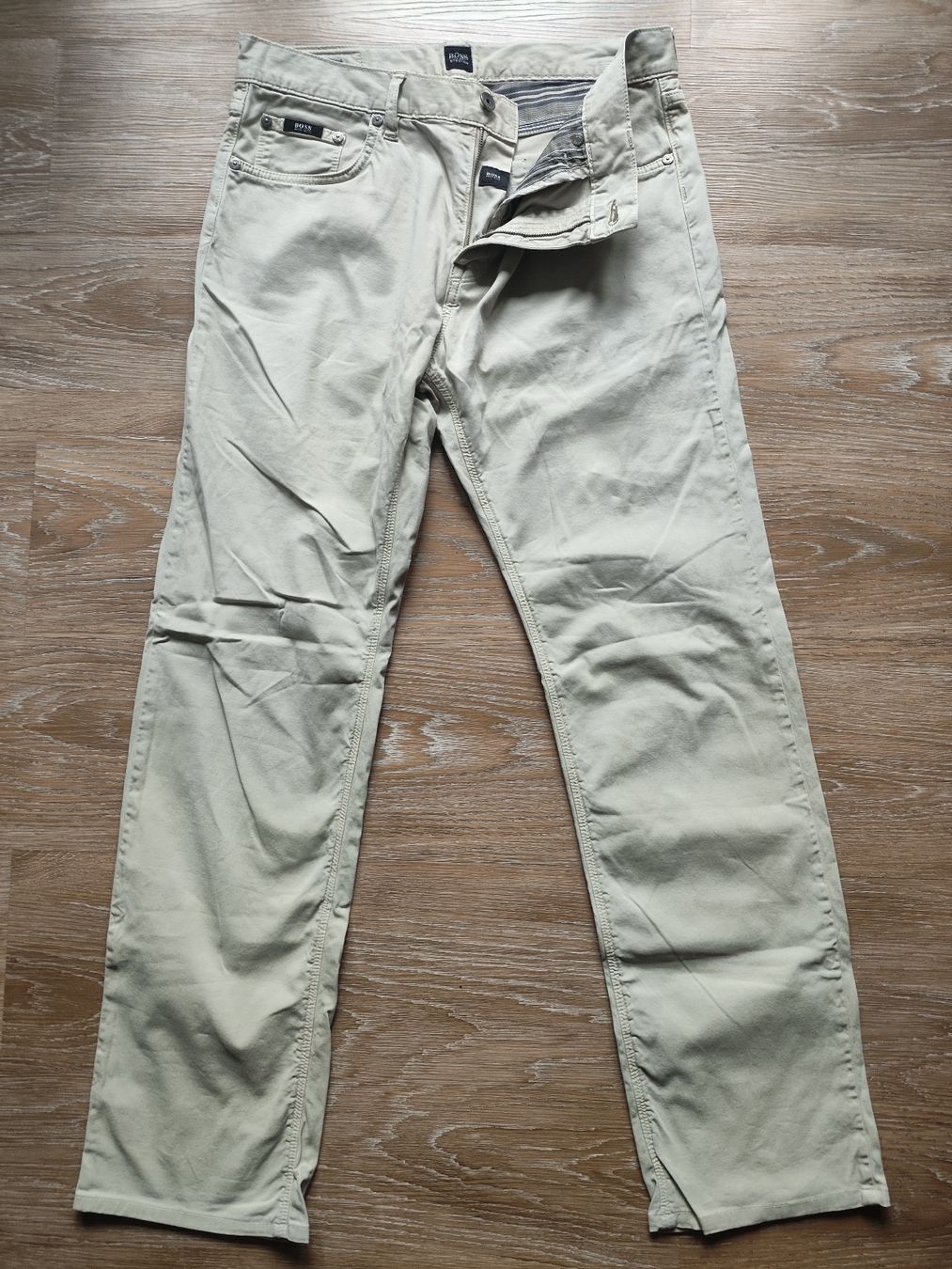 Hugo Boss Jeans: Hugo Boss Jean – Nuovo (secondo la descrizione) da Winterthur venduto da Ajcps