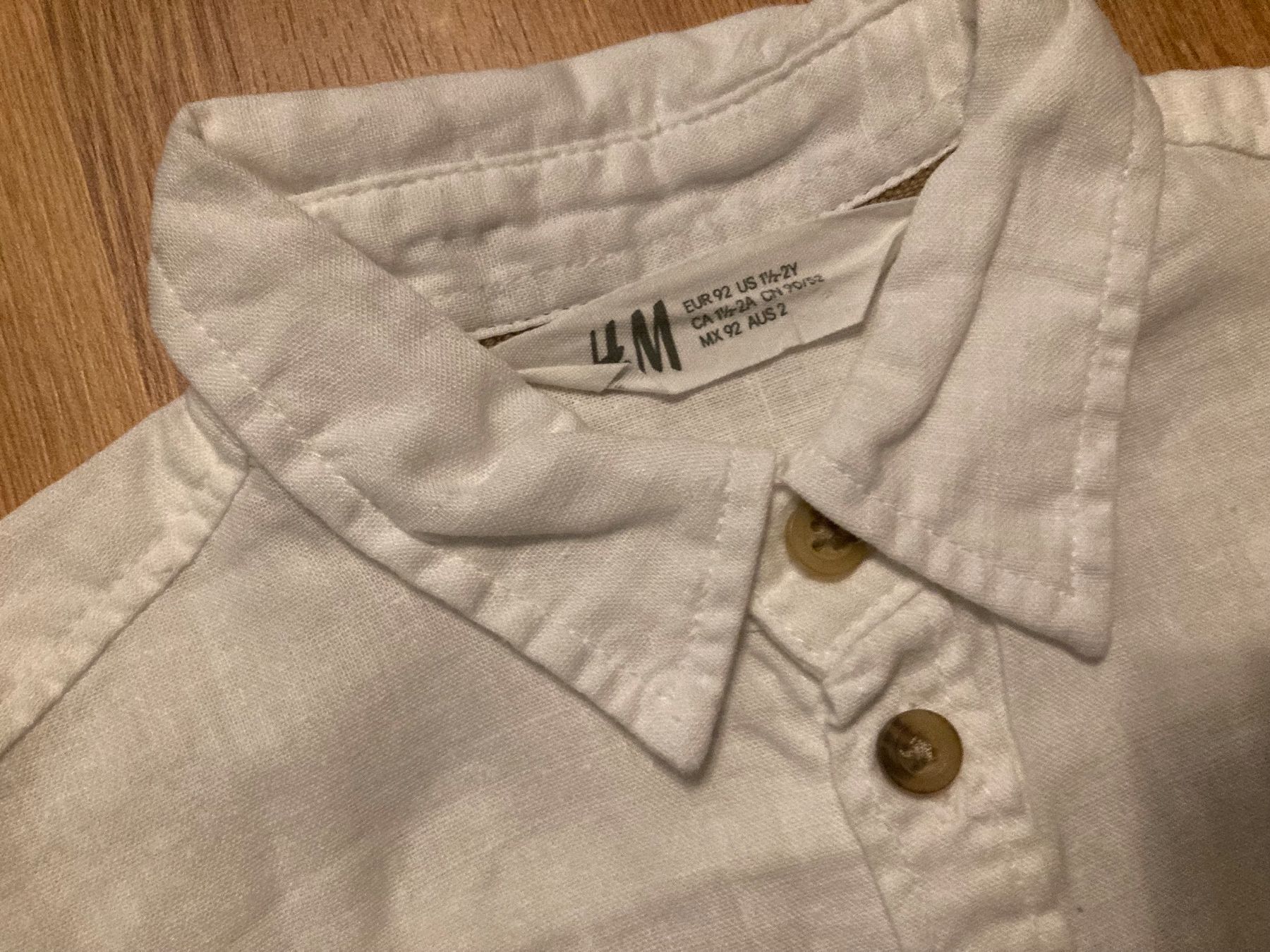 Hemden, T-Shirts & Polos: Jungen Hemd weiss Gr. 92 – Gebraucht aus Emmenbrücke von JJ_89 2