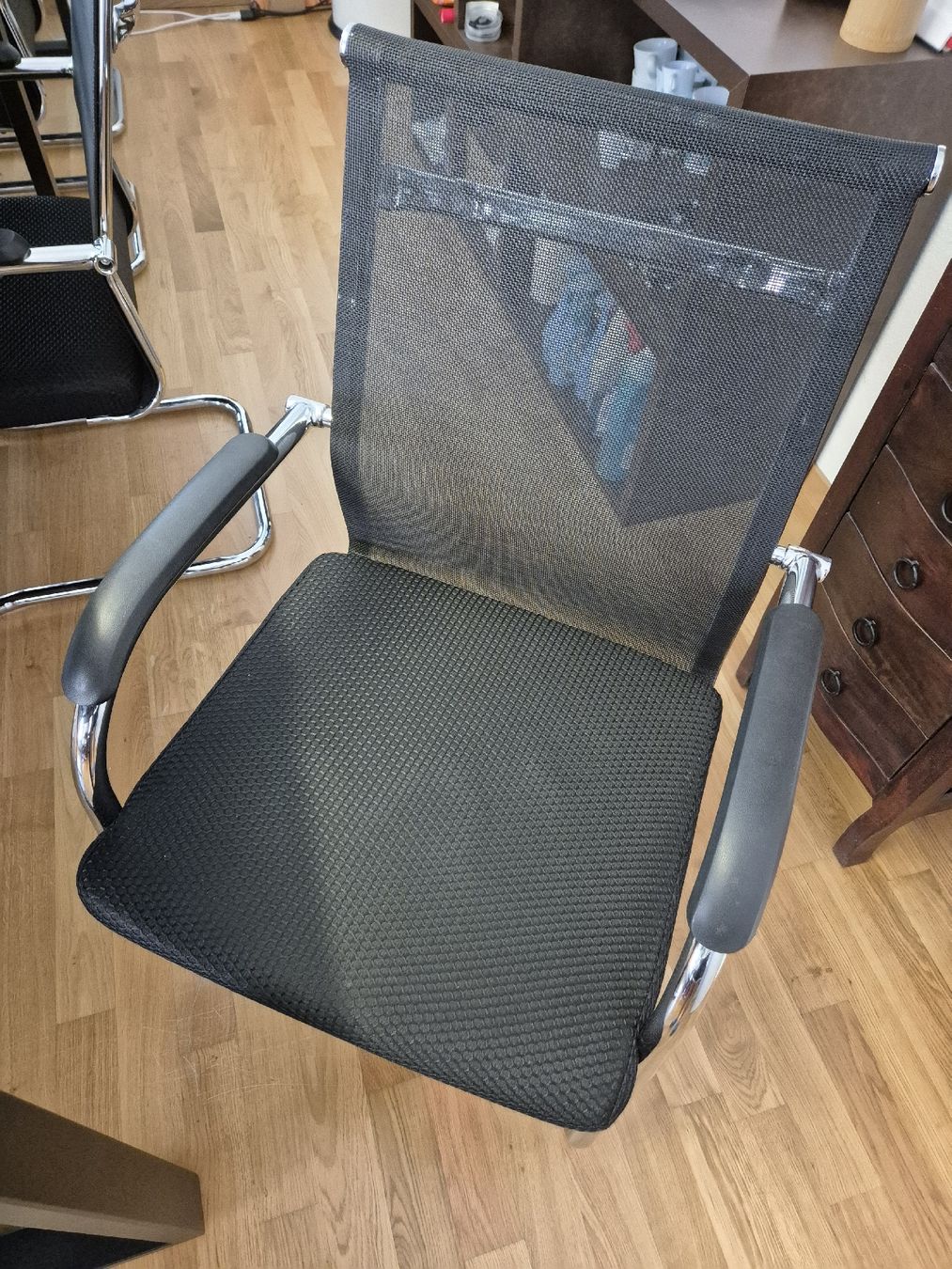 Tische: Sitzungszimmer Tisch/Stühlen – Gebraucht aus Beckenried von fon_fc2l 6
