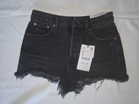 Zara Shorts Gr 34 NEU