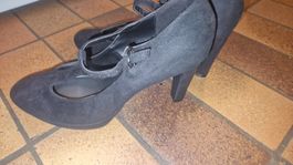 Schwarze Wildleder Pumps Gr. 39, Absatzschuhe