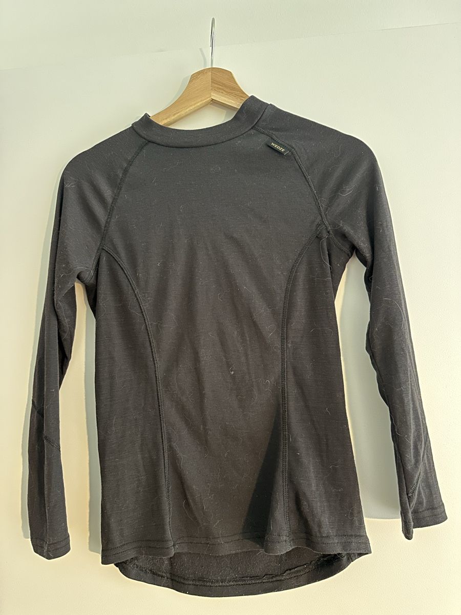 Decathlon Top: Sous pull thermique Wedze  – Nuovo (secondo la descrizione) da Lausanne venduto da sou_w9bl