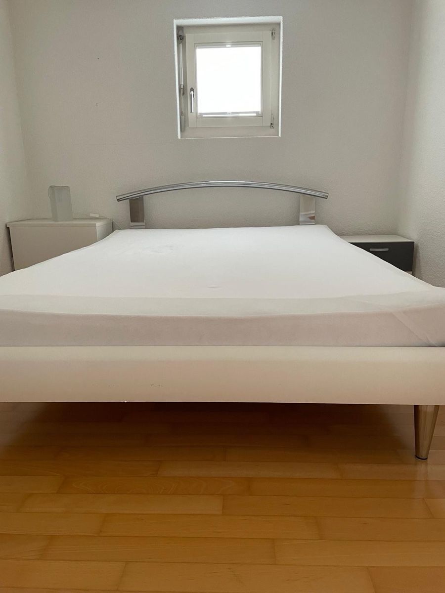 Betten: Bett inkl. Matratze – Gebraucht aus Schwyz von saraver
