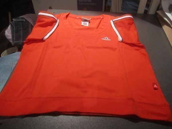 Adidas T-shirt: T-Shirt Grösse 36, adidas, rot – Usato da Zürich venduto da abraxas1291
