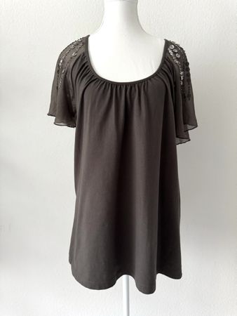 Schickes Shirt mit Pailletten an den Ärmeln, Gr. 40/42