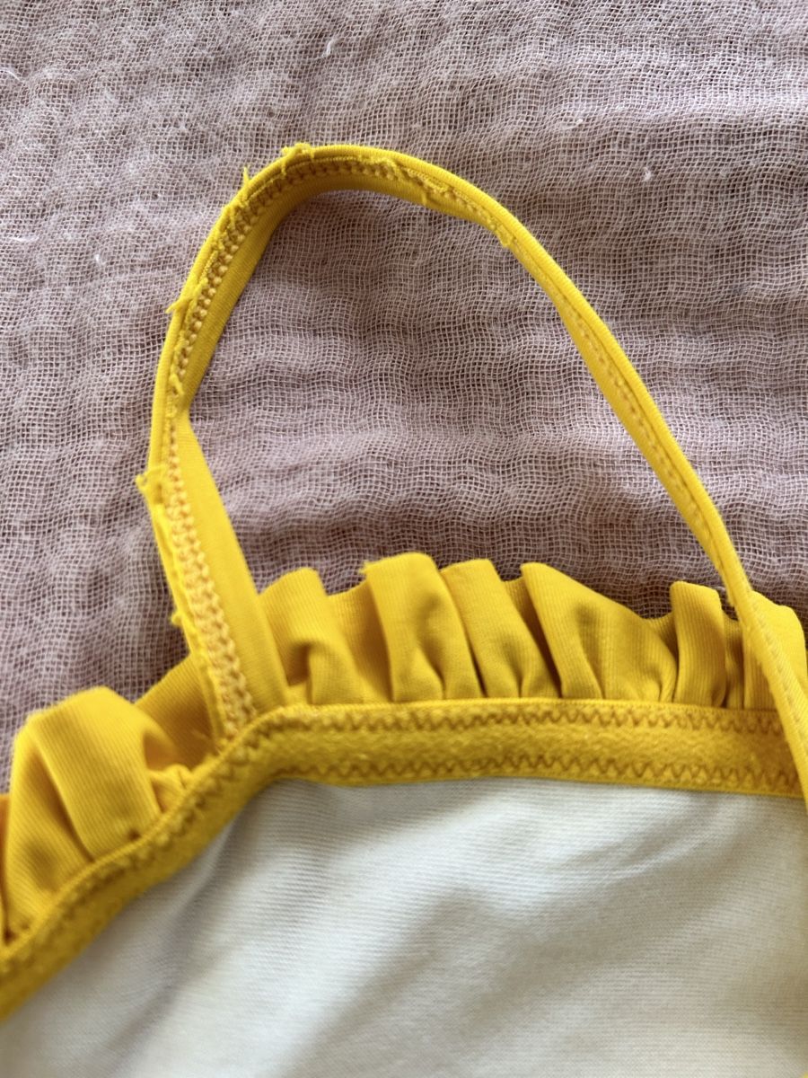 H&M Costumi da bagno & Bikini: H&M Badekleid Gr. 134/140 – Usato da Obfelden venduto da JackyRot 2