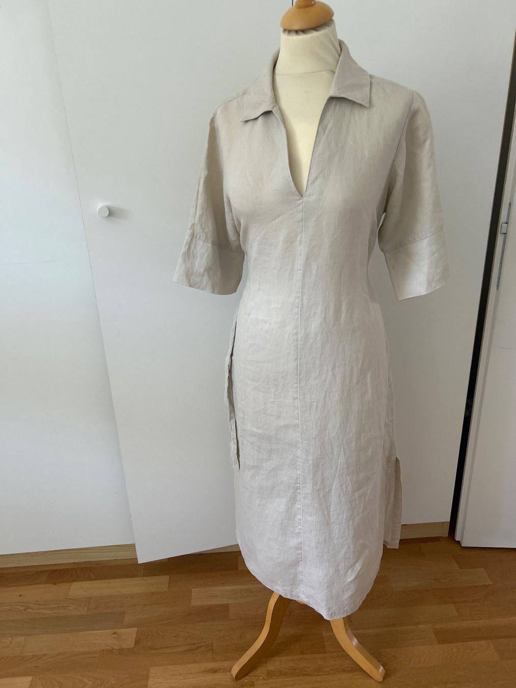 Vestiti: Edles Leinenkleid Gr.S neu – Nuovo (secondo la descrizione) da Feuerthalen venduto da Anna_Swift