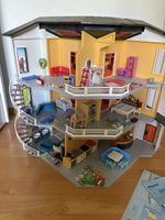 Playmobilhaus, dreistöckig & eingerichtet
