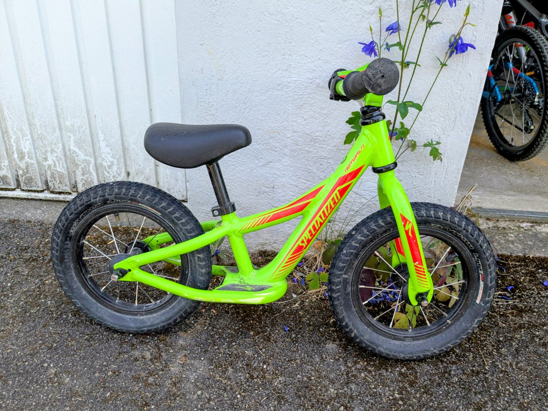 Specialized Velos: Kinder-Laufrad Specialized Hotwalk, 12 Zoll, leuchtgrün – Gebraucht aus Pfungen von Reitsch 3