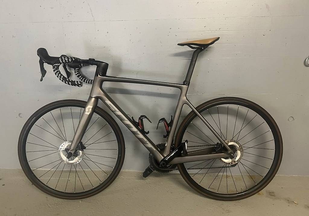 Scott Biciclette: Scott Addict RC 10 Dura Ace – Usato da Bussigny venduto da tho_gkt5 1