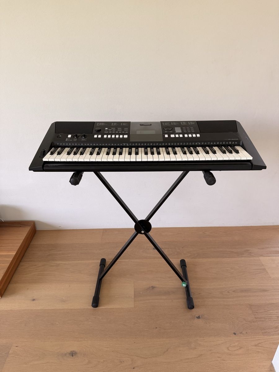 Yamaha Instruments de musique: Yamaha PSR-E423 Tragbares Keyboard – D'occasion à Rothrist par HVera 1