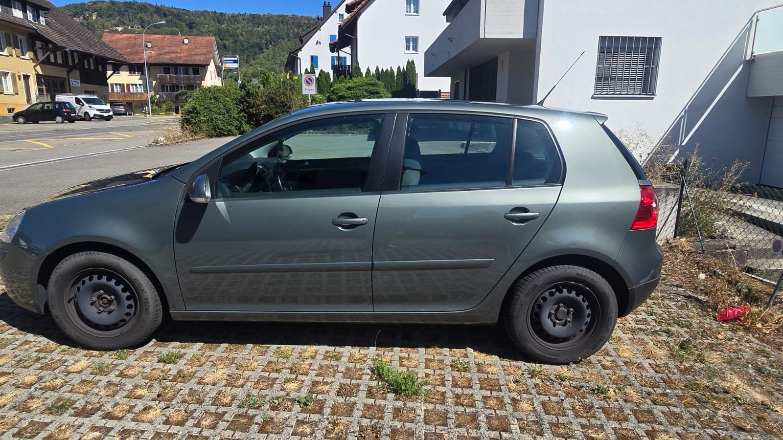 VW Automobili: VW Golf – Usato da Remigen venduto da tad_lg2j 2