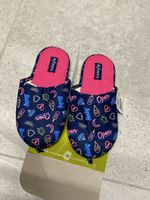 Pantoufles enfant neuves pointure 30 - 31 antidérapant