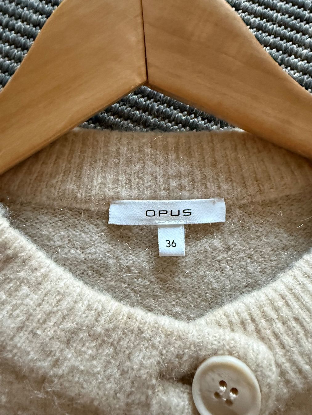 Opus Giacche: Opus Strickjacke kurzarm Gr.36 – Usato da Visperterminen venduto da ele_8n98 1