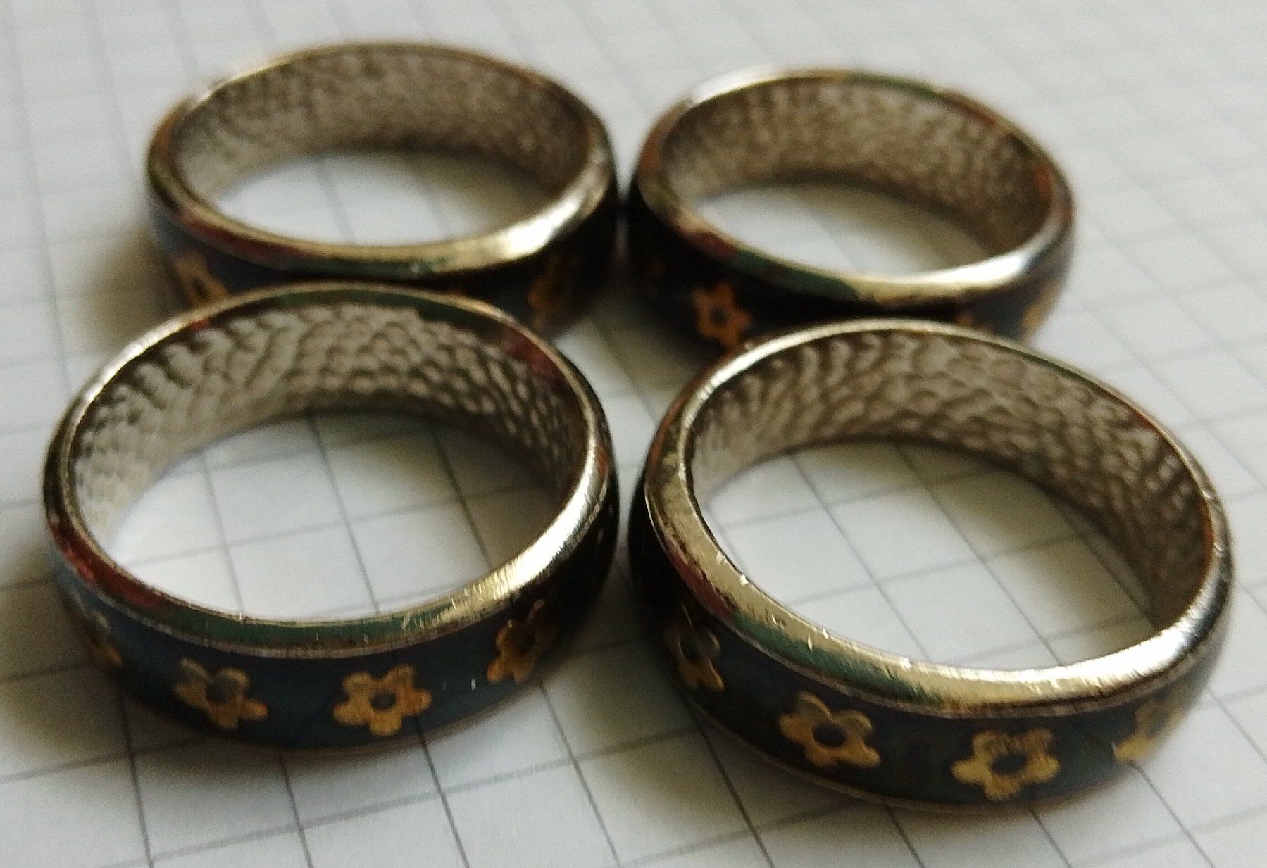 Anelli: Ring Set 4 Vintage Stimmungsring, Schmuck – Usato da Wohlen AG venduto da salamanderspielwaren