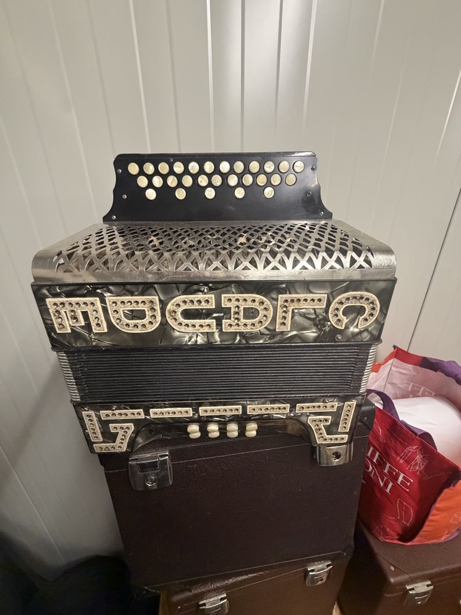 Strumenti musicali: Claude scala – Usato da Füllinsdorf venduto da MiGeiss64 6