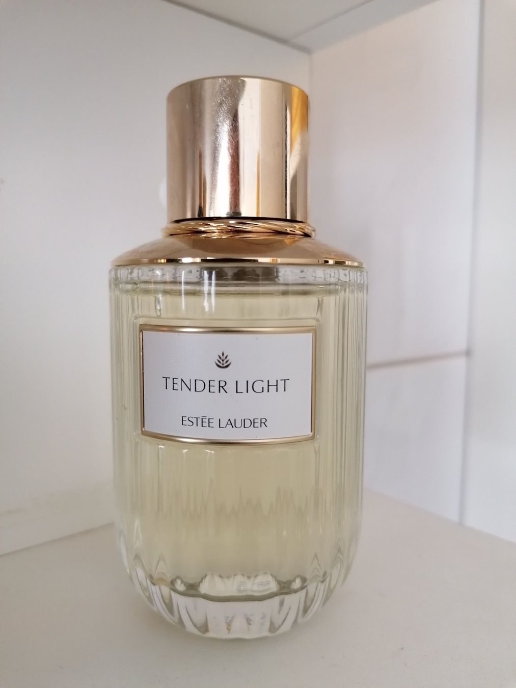 Estée Lauder Profumi & Eau de Toilette: Estee Lauder Tender Light, Thé Duft Parfum 100ml – Usato da Bösingen venduto da Freejack69 3