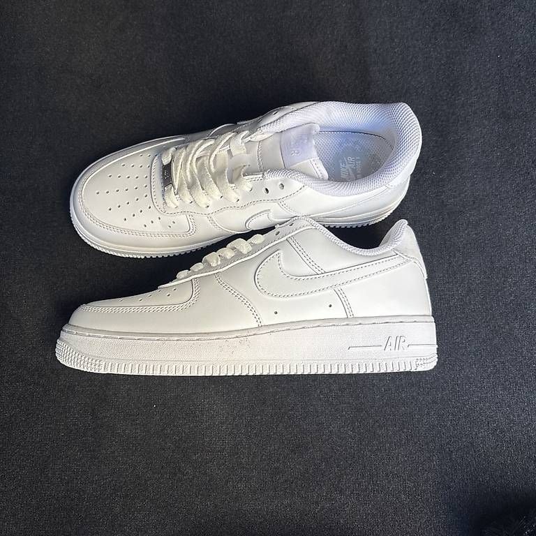 Herrenschuhe: Air Force 1 – Gebraucht aus Kriens von izz_zqs7 2