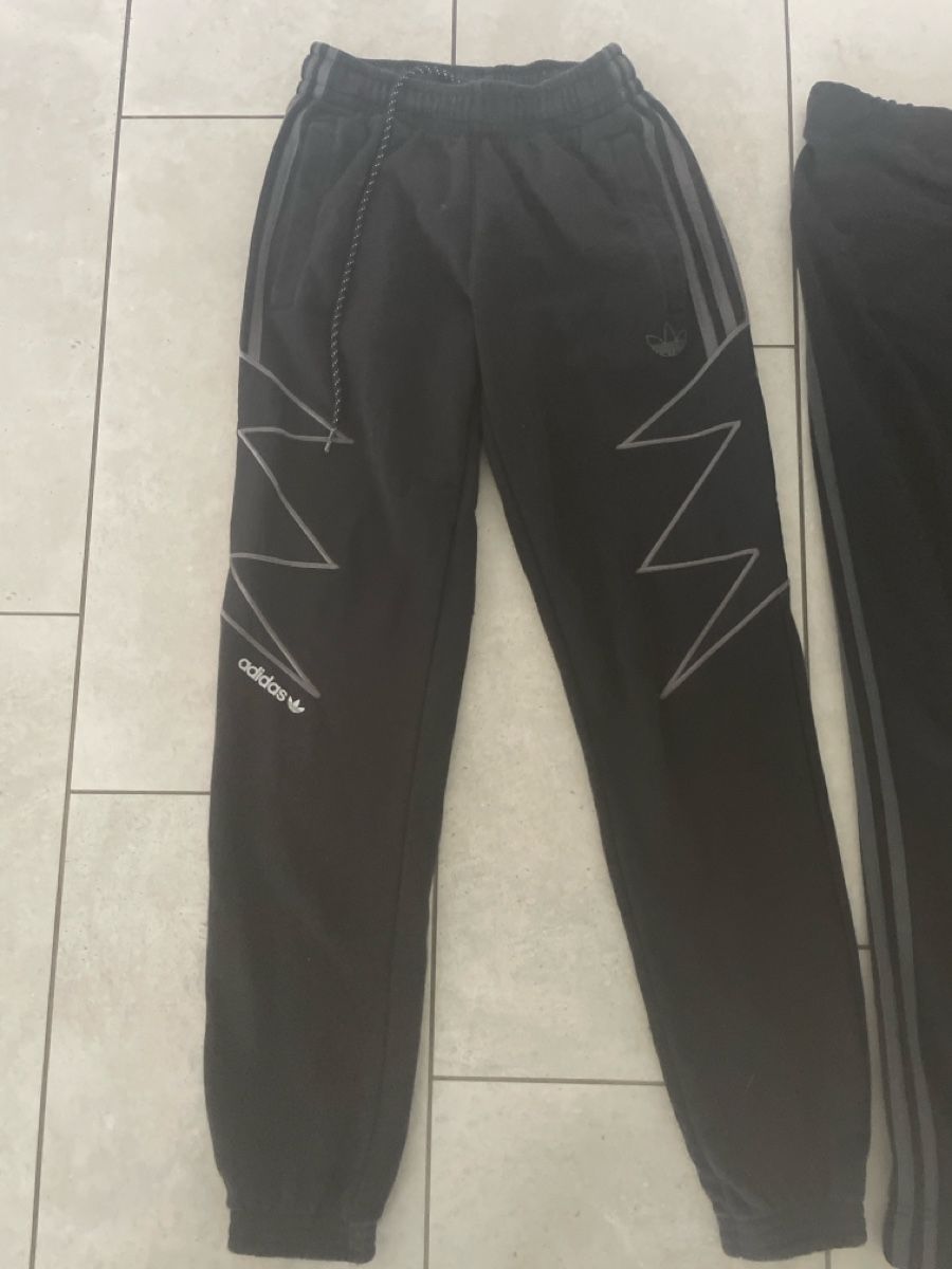 Adidas Kleiderpakete & -sets: Adidas Trainer Hose Junge Gr.158 – Gebraucht aus Baar von Vili7 1
