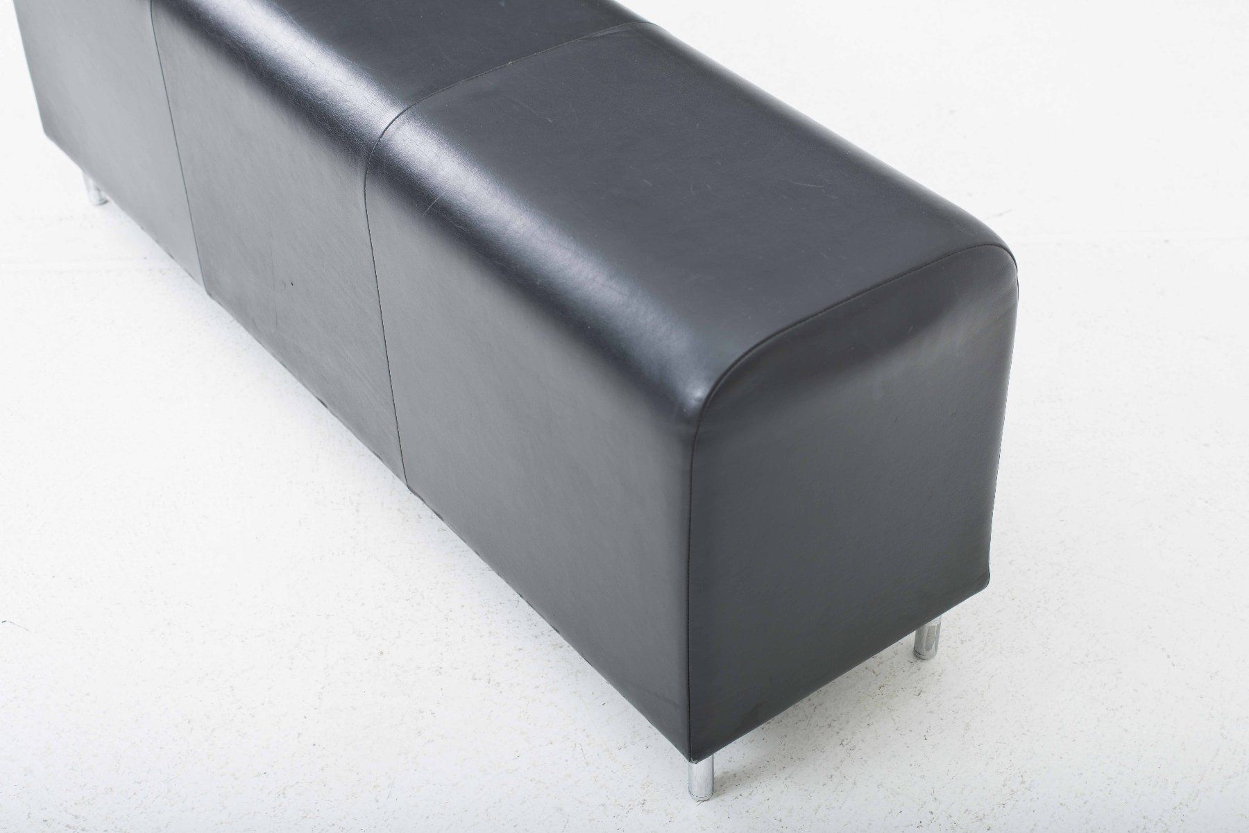 Panchine: Vitra Bench III von Jasper Morrison in schwarzem Leder – Usato da Zürich venduto da STUZH38 5